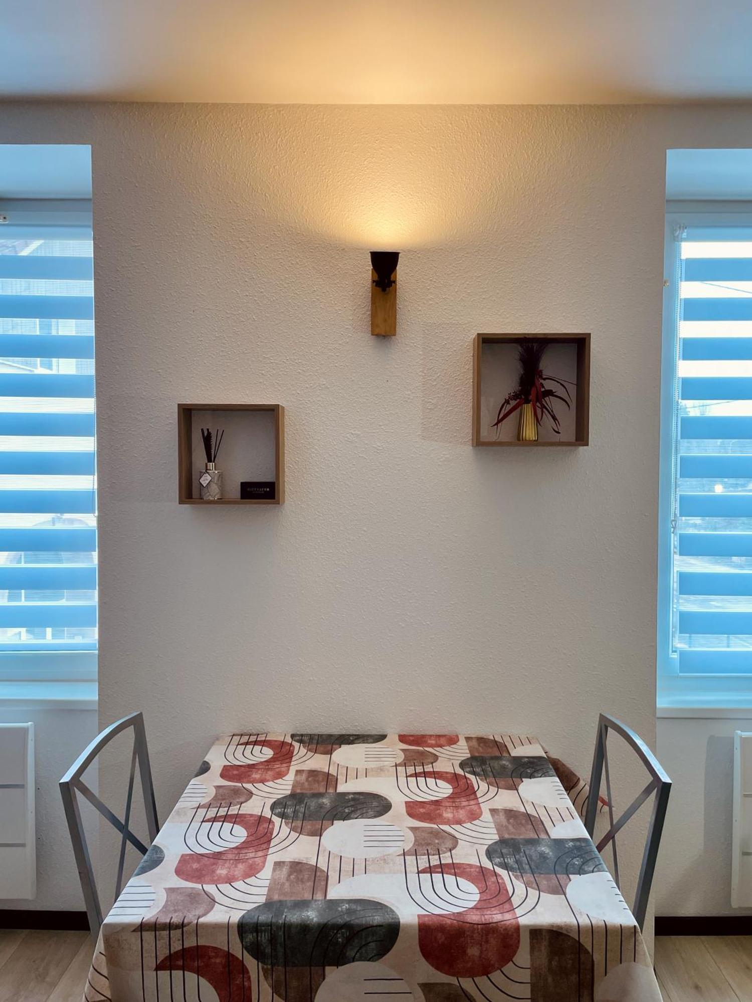 Joli Appartement Avec Parking Montbéliard Екстериор снимка